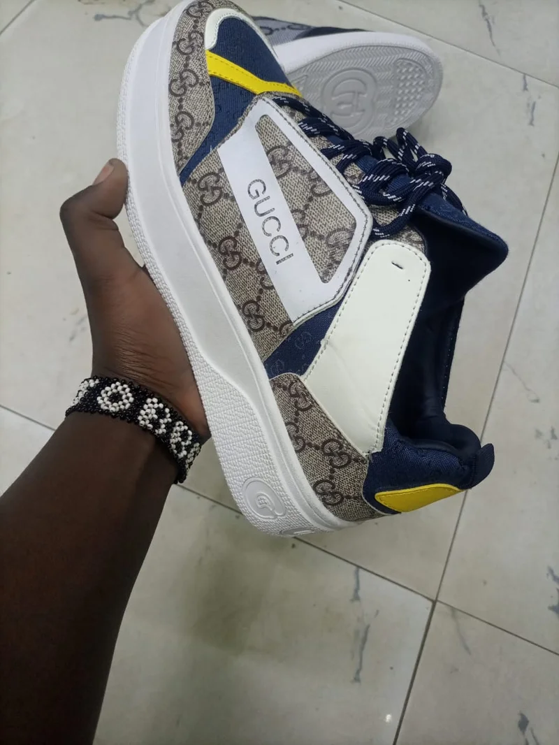 classic_gucci_gg_sneakers_-beige_2.webp