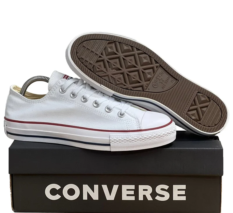 converse_chuck_taylor_all_star_white_low_top_2.webp