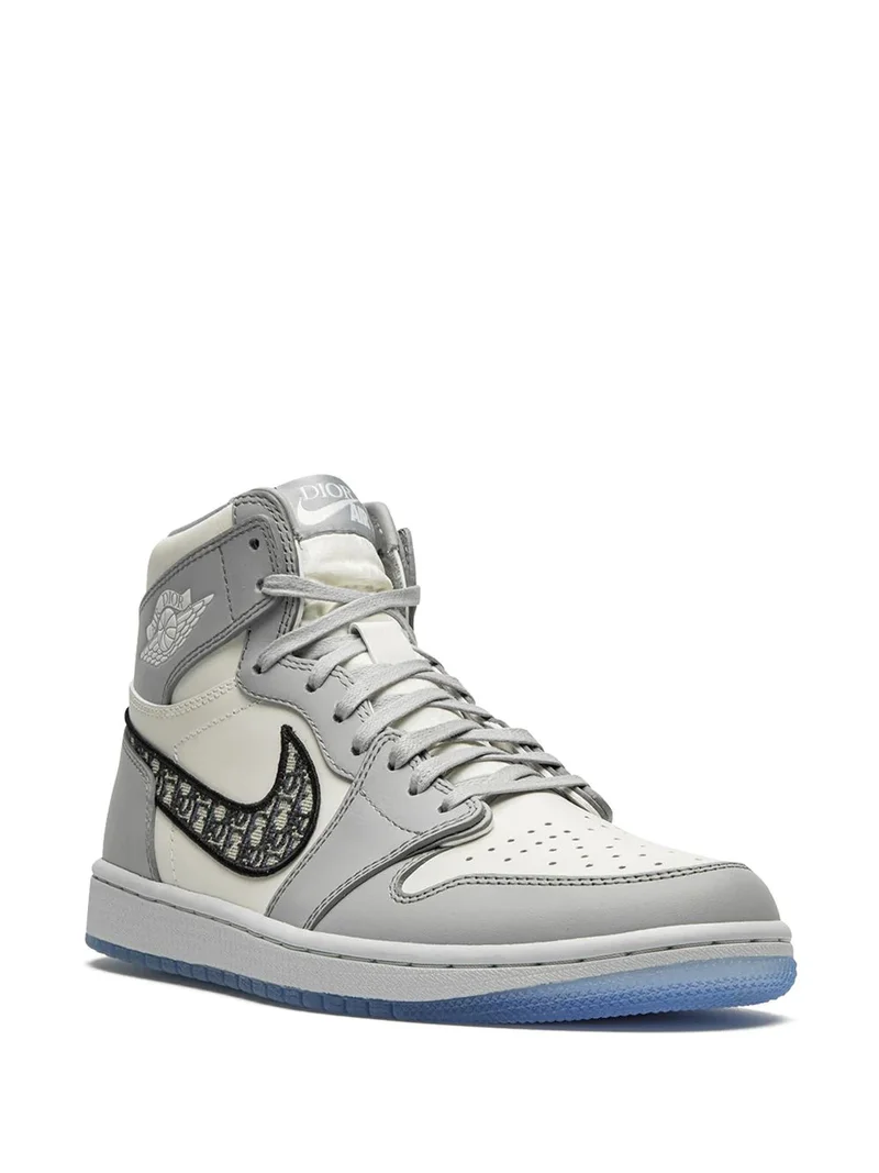 dior_air_jordan_1_high_sneakers_2.webp