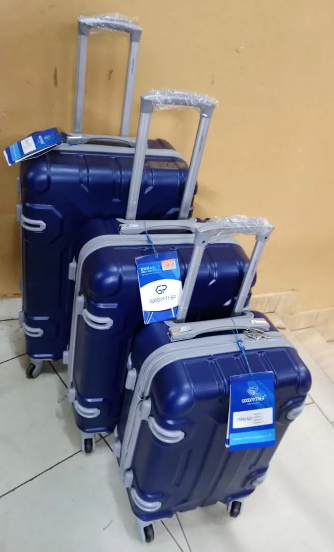 3-piece_hard_shell_spinner_luggage_set_-_blue_2.webp