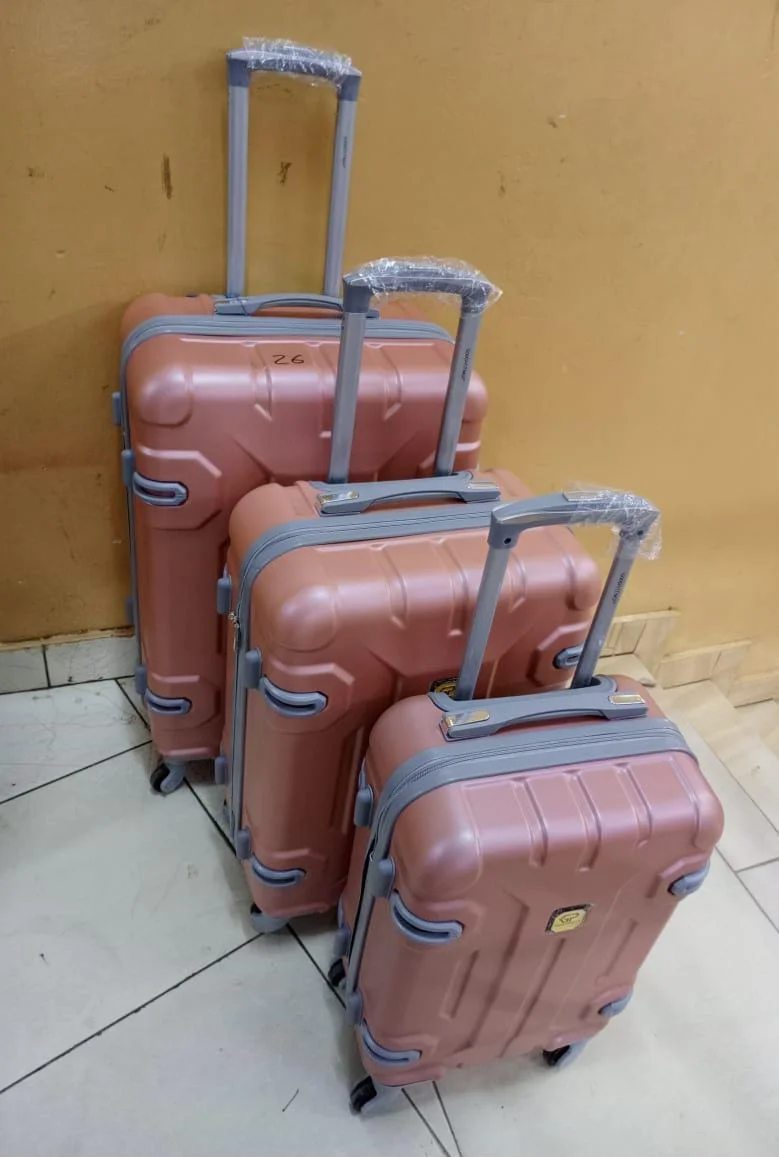 3-piece_hard_shell_spinner_luggage_set_-_coffee_2.webp