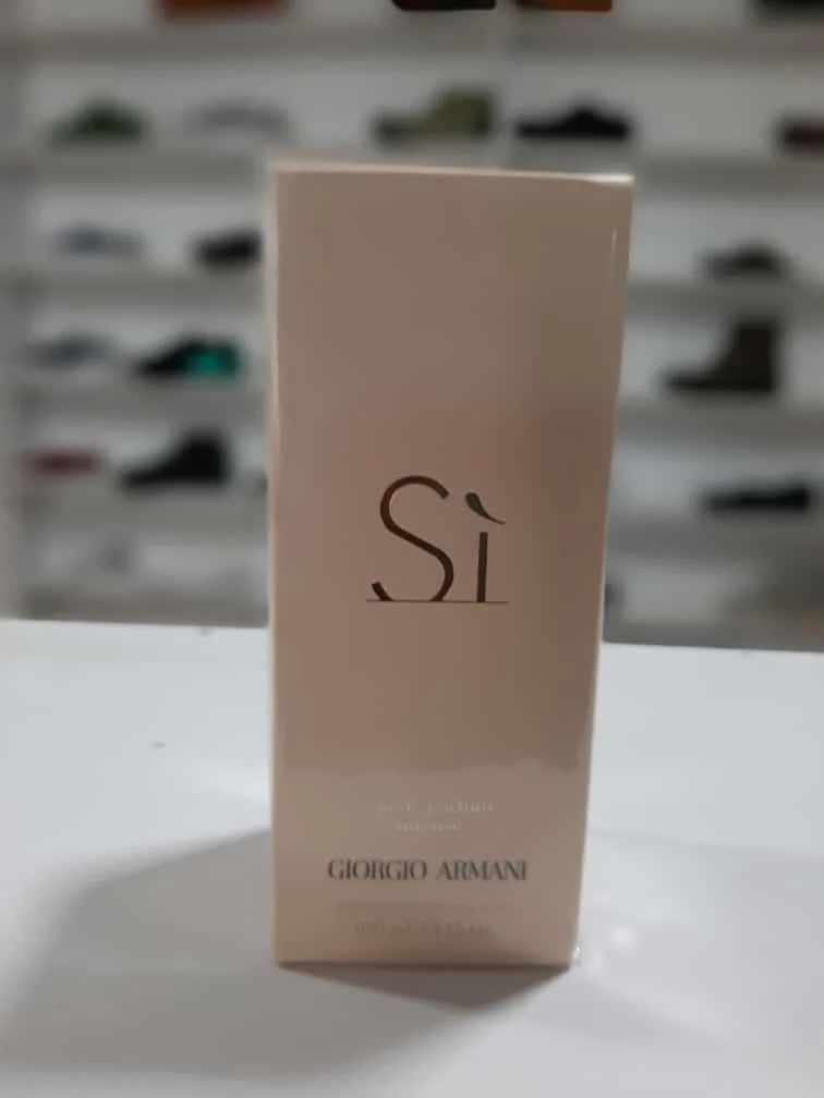giorgio_armani_si_eau_de_parfum_spray_100ml_3.webp