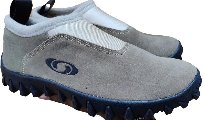 grey_salomon_contagrip_unisex_suede_shoes_sneakers_2.webp