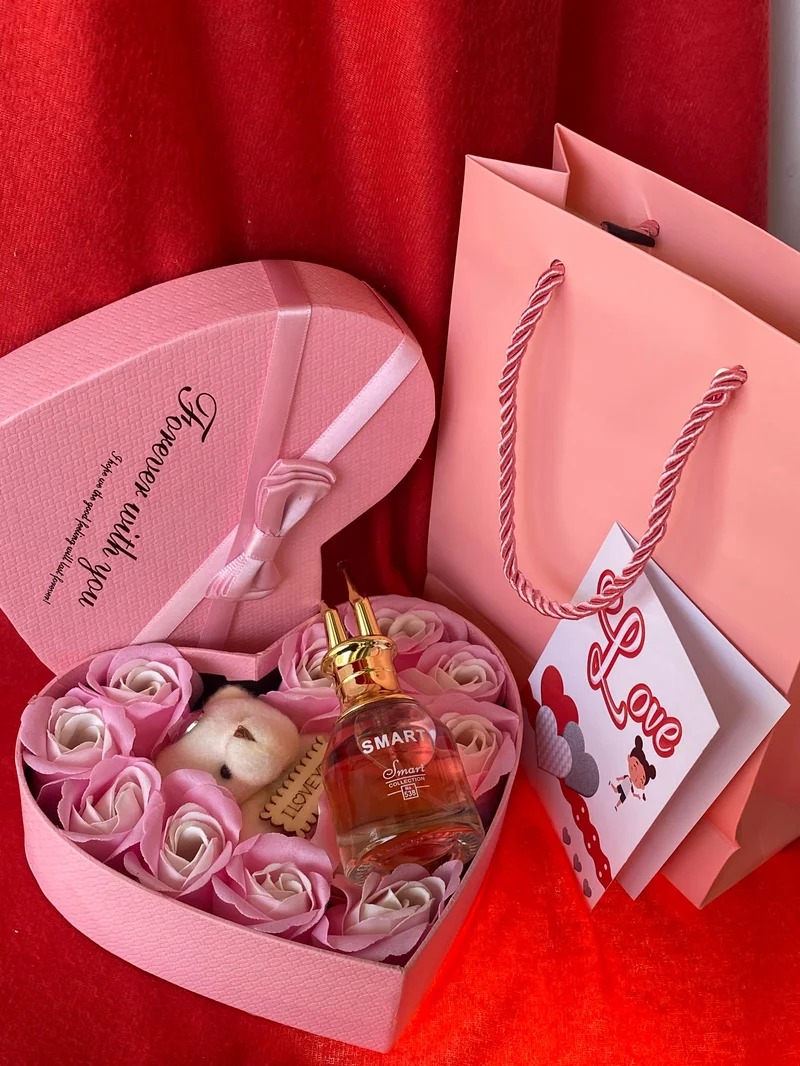 hot_valentines_pack_-_floral_pack_with_bear_doll_2.webp