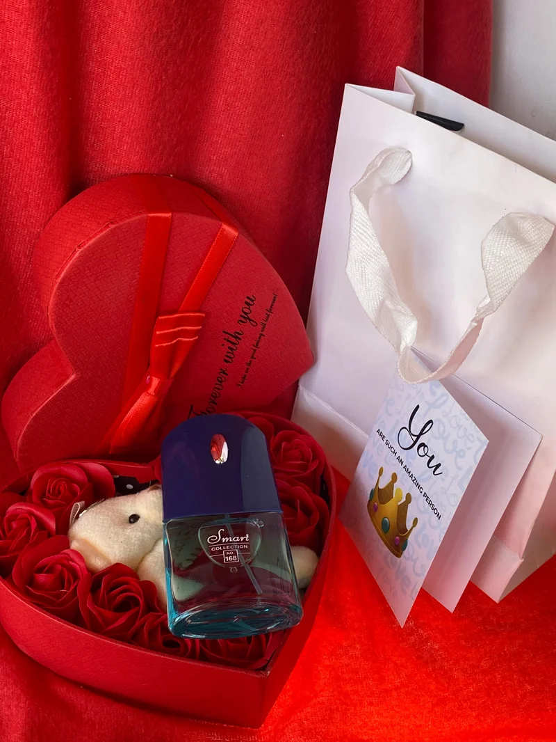 hot_valentines_pack_-_floral_pack_with_bear_doll_4.webp