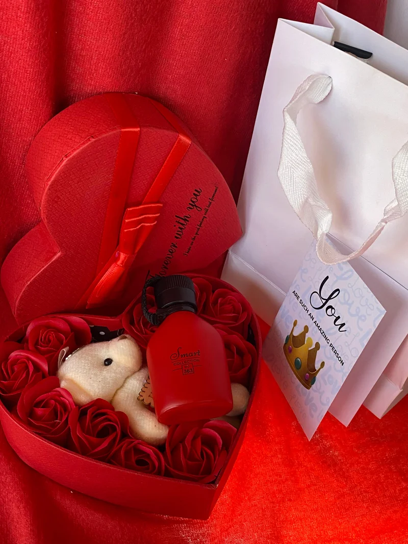 hot_valentines_pack_-_floral_pack_with_bear_doll_5.webp
