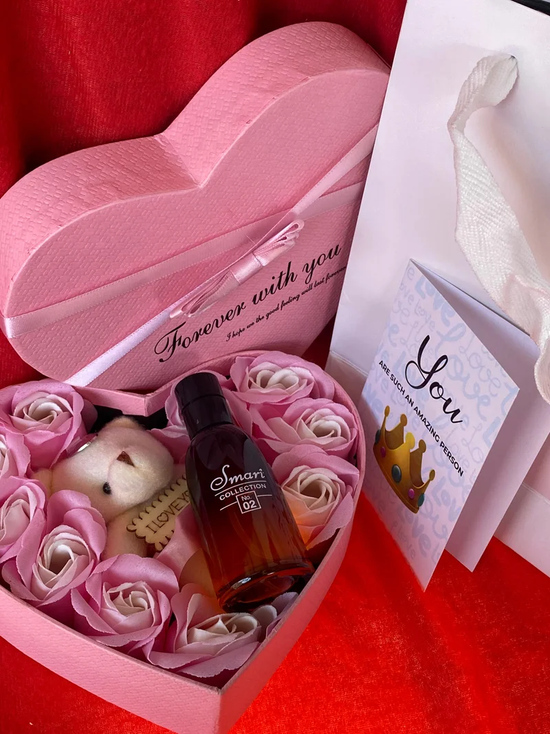 hot_valentines_pack_-_floral_pack_with_bear_doll_7.webp