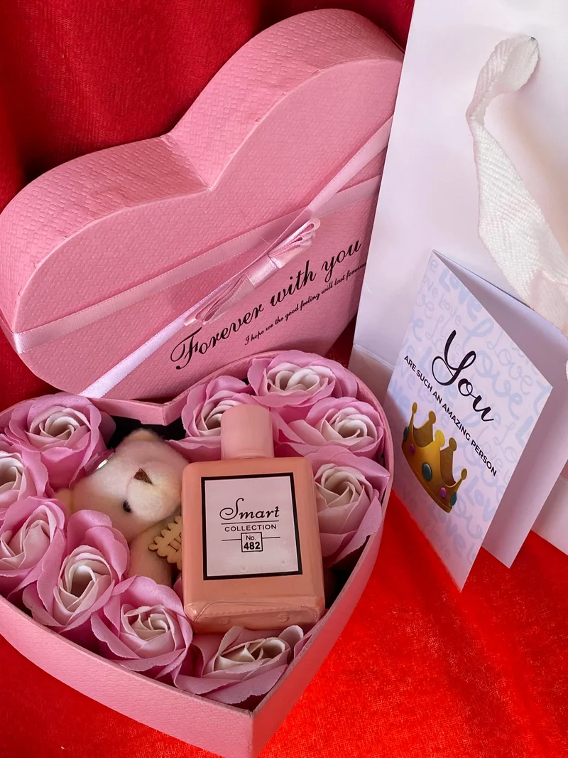 hot_valentines_pack_-_floral_pack_with_bear_doll_9.webp