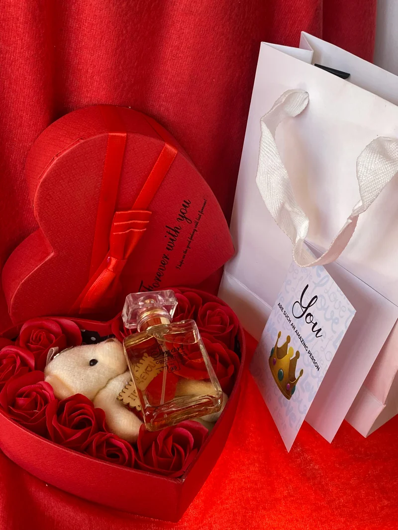 hot_valentines_pack_-_floral_pack_with_bear_doll_10.webp