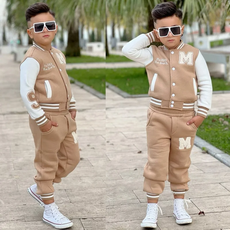 kids'_m_college_tracksuits!_stylish,_comfy&durable_,affordable,trendytracksuits_3.webp