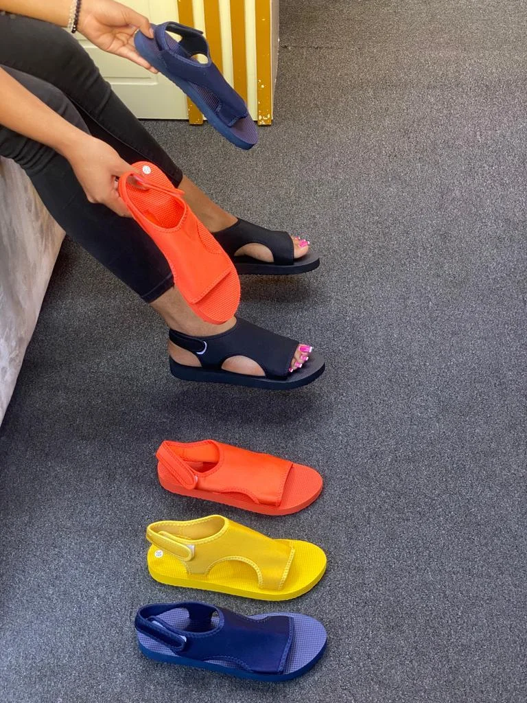 ladies_breathable_fashion_women_sandals_open_toe_flat_yellow_2.webp