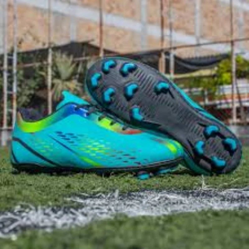 light_blue_adidas_stud’s_football_boots_soccer_shoes_2.webp