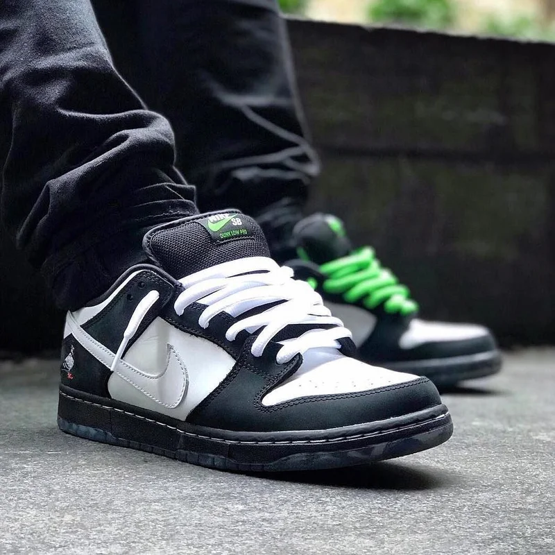 nike_sb_dunk_low_“panda_pigeon”_2_1.webp