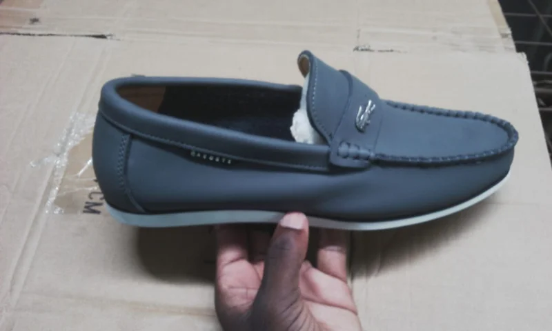 slipon_mens_lacoste_loafers_shoes_2.webp