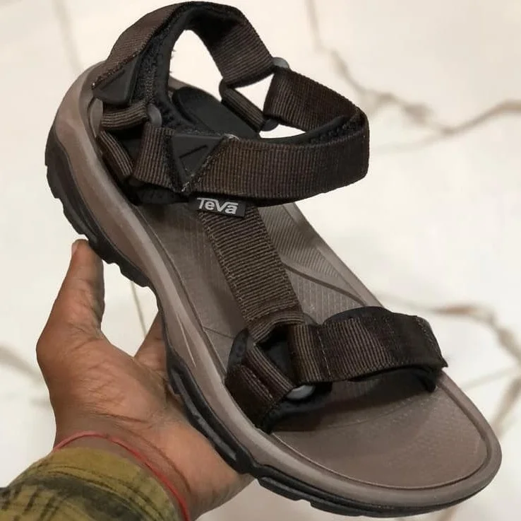 teva_original_universal_men's_hurricane_xlt2_brown_sandals_2.webp