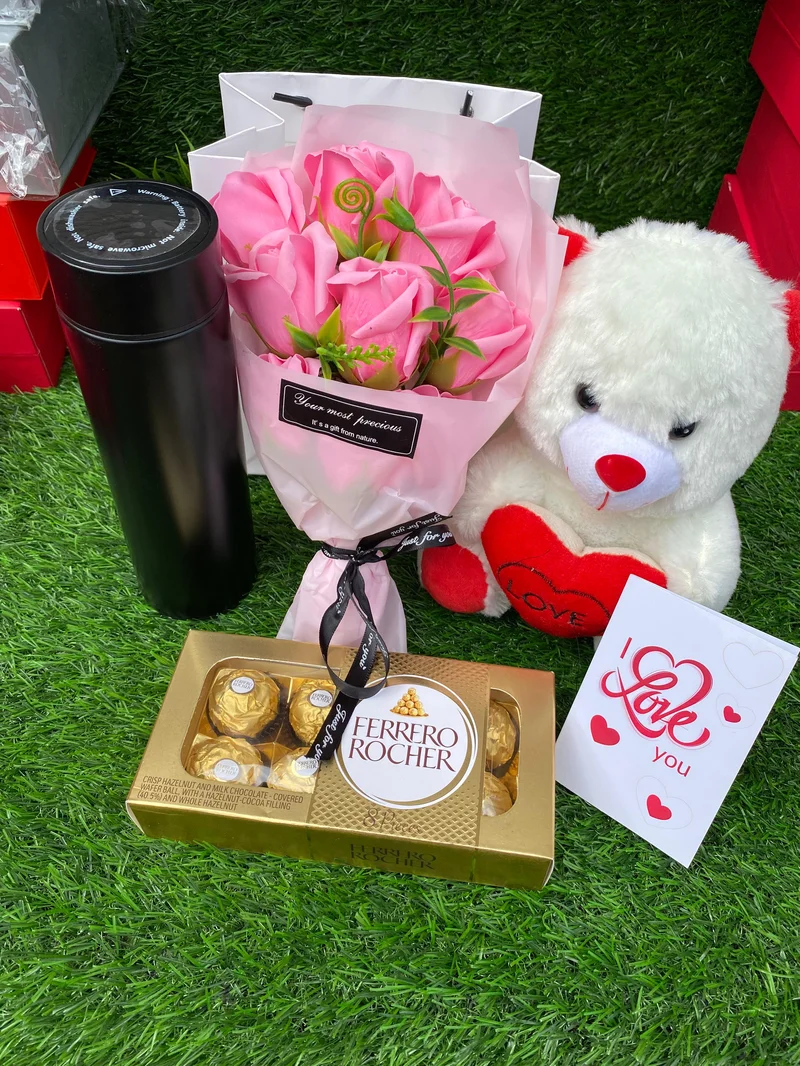 valentines_ladies_gift_set-valentines_gifts-ferrero_rocher_valentines_flowers_2.webp