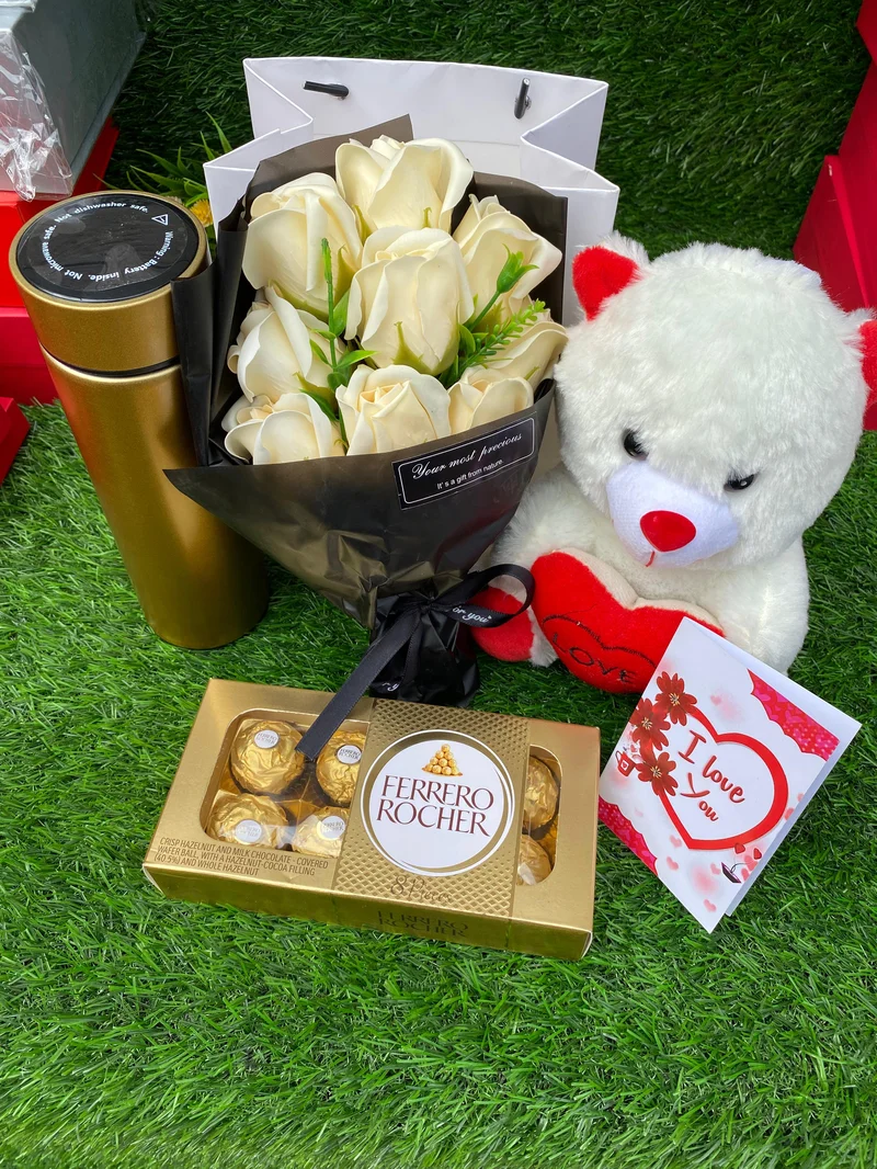 valentines_ladies_gift_set-valentines_gifts-ferrero_rocher_valentines_flowers_5.webp