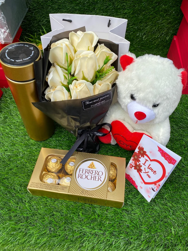 valentines_ladies_gift_set-valentines_gifts-ferrero_rocher_valentines_flowers_6.webp