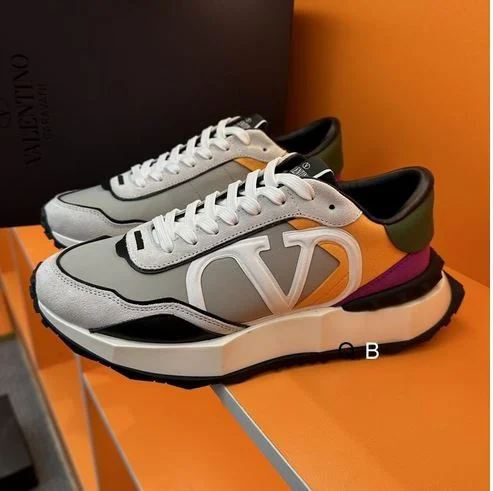 valentino_garavani_men’s_vlogo_sneaker_grey_maroon_green_2.webp