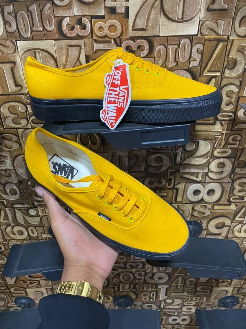 vans_off_the_wall_shoes_double_sole_fashion_sneakers_yellow-black_sole_2.webp