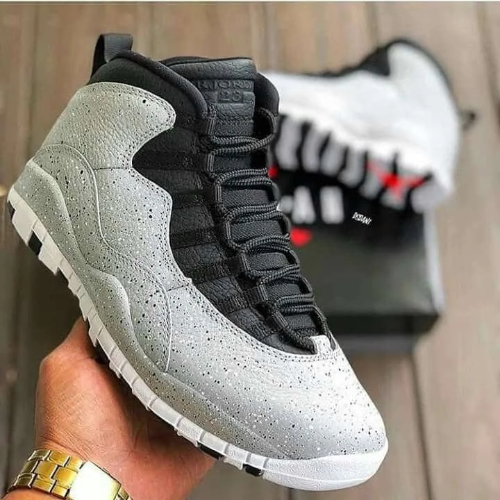 air_jordan_10_retro_gs_cement_4.webp