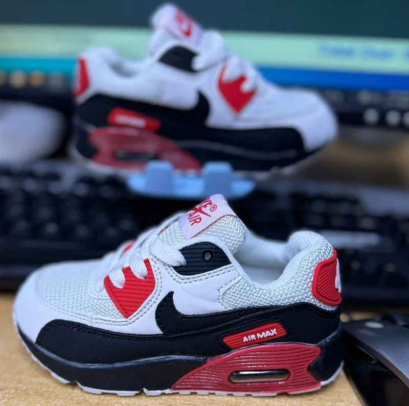red-black__nike_air_max_90__kids_sneakers_2.webp