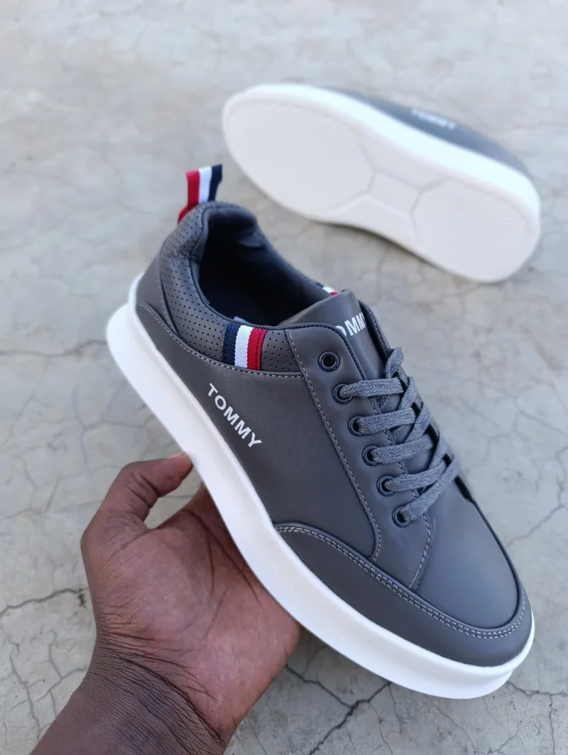 grey_tommy_hilfiger_men's_sneaker_2.webp