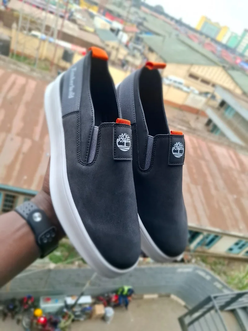authentic_slip-on_casuals_timberland-black_2.webp