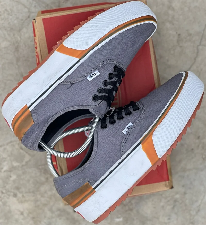 authentic_tripple__sole_vans_-grey_2.webp