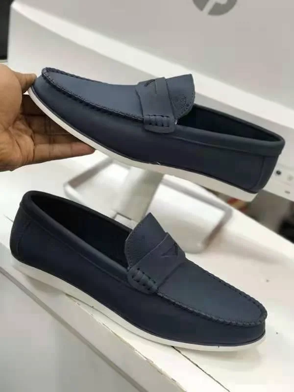 black_classic_men's_slip_on_timberland_mens_leather__loafers_2.webp