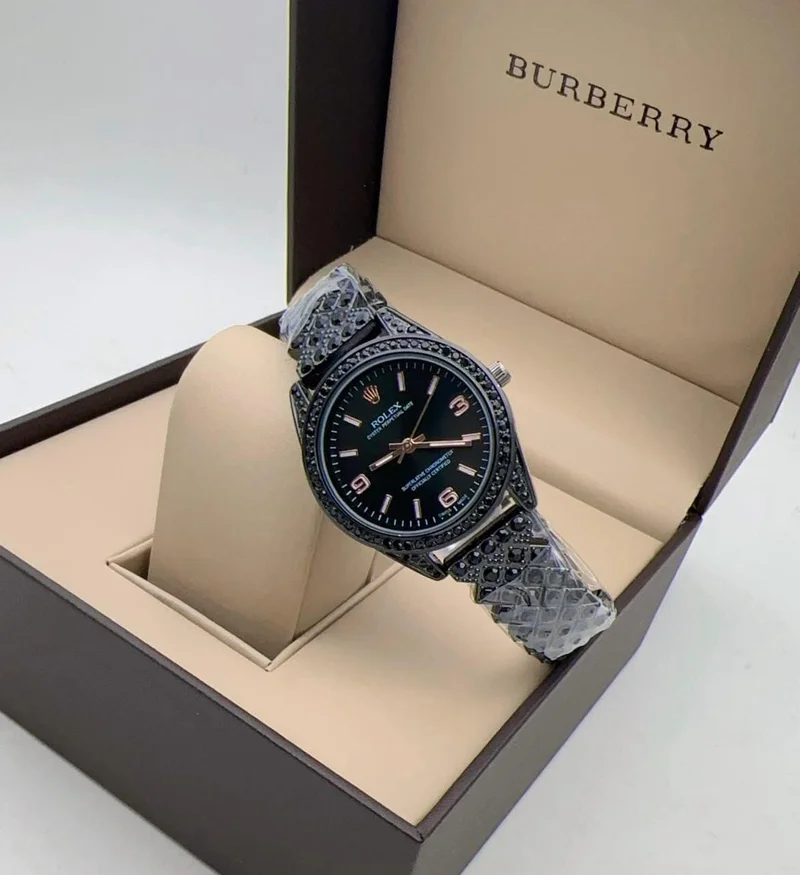 black_rose_gold_rolex_watch_2.webp