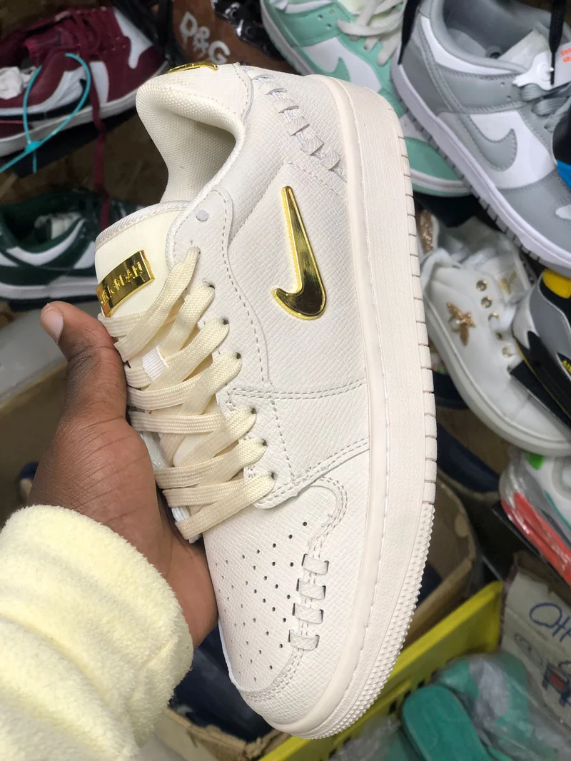 Jordan 1 Method of Make Low Legend Light Brown W