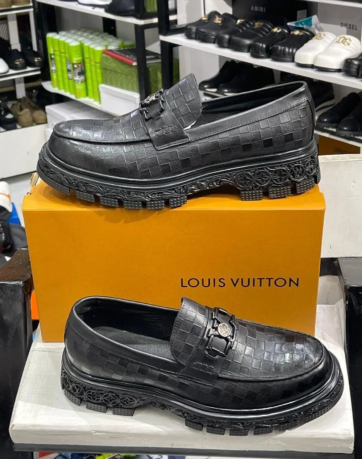 Men Dress Shoes Luxury LOUIS VUITTON Loafers & Slip-ons Footwear