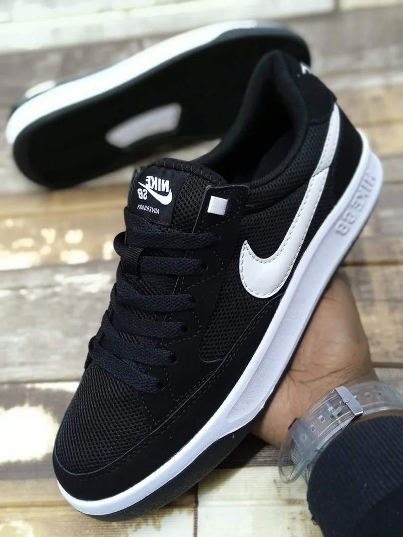 MENS NIKE SB ADVERSARY BLACK-WHITE-BLACK