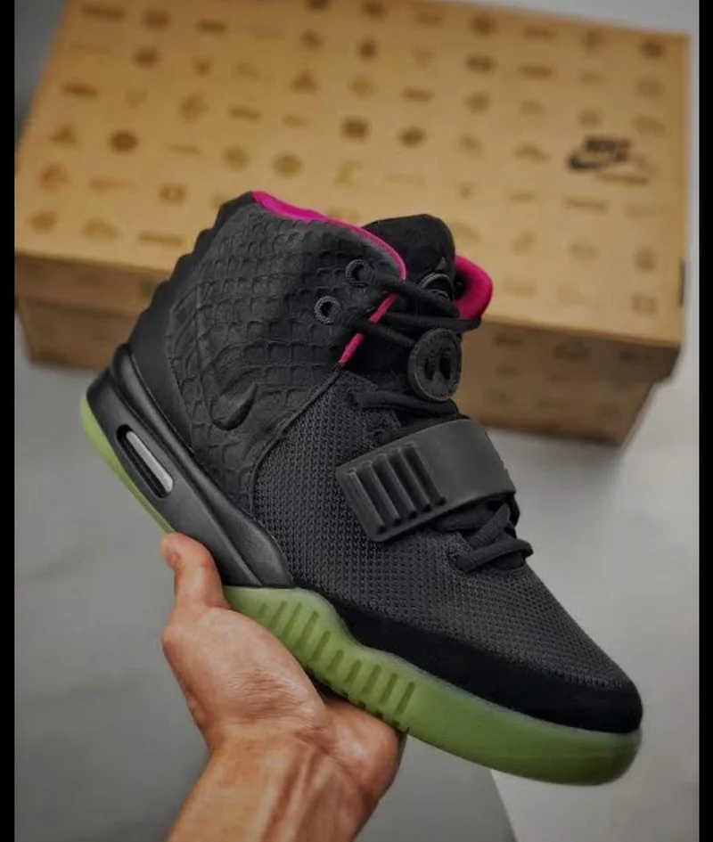 Nike Air Yeezy 2 NRG Black/Solar Red