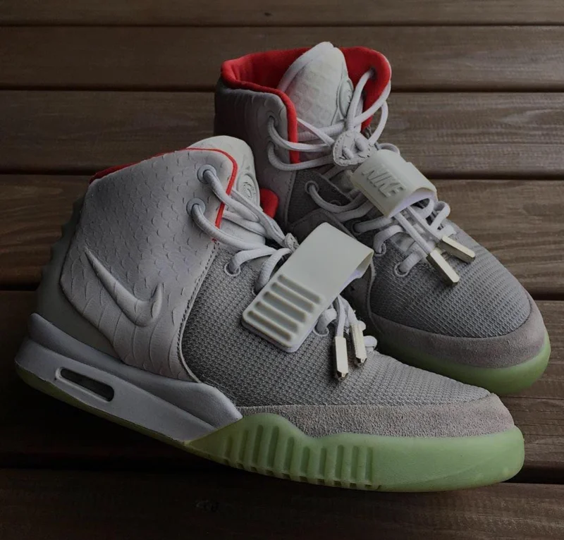 Nike Air Yeezy 2 Wolf Grey/Pure Platinum