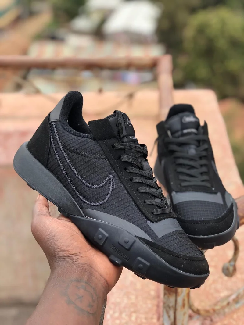Nike Waffle Racer 20 Triple Black Running Shoes