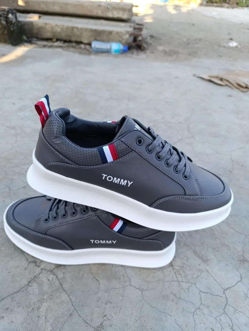 GREY TOMMY HILFIGER MEN'S SNEAKER