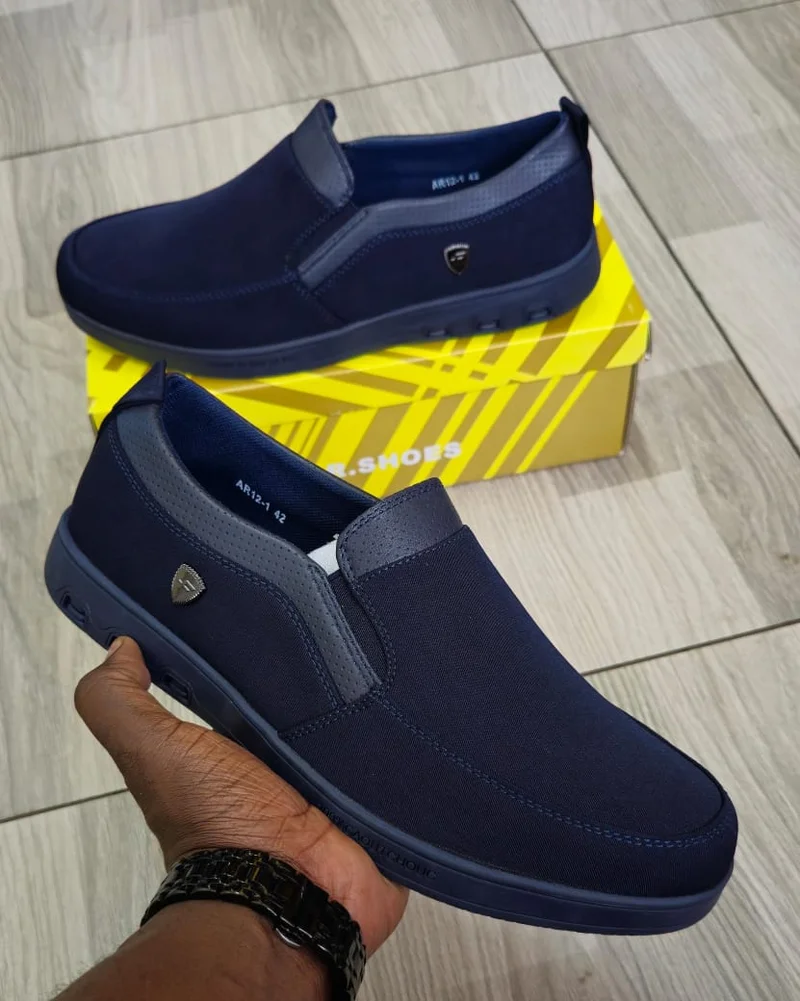 NEVY BLUE  CASUAL  MEN SLIP~ON CASUAL  SHOES .