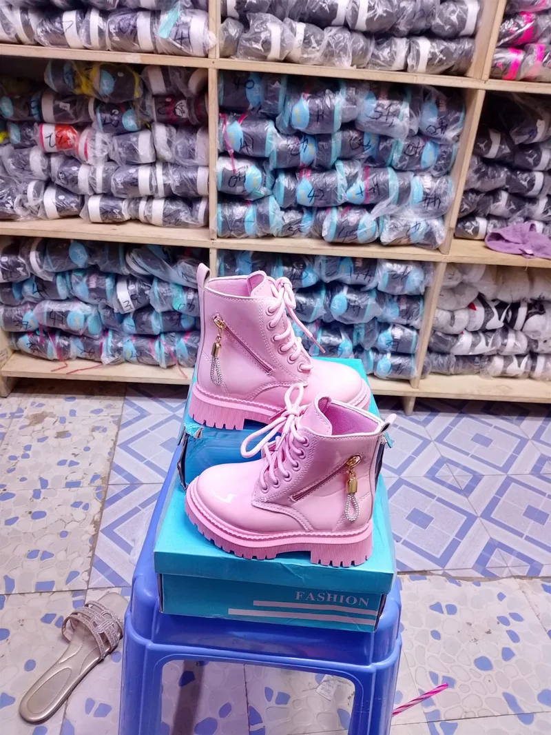CLASSIC PINK GIRLS  BOOTS