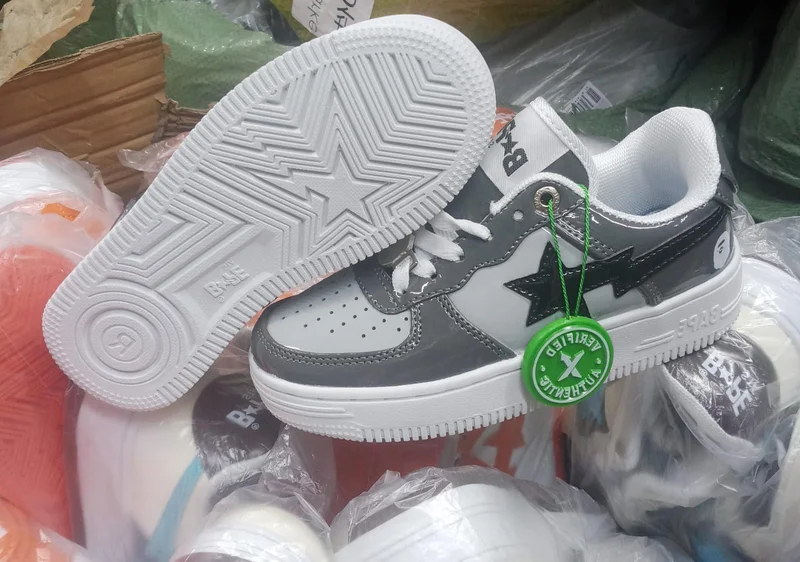 A Bathing Ape Bapesta Patent Leather Low Dark Grey'