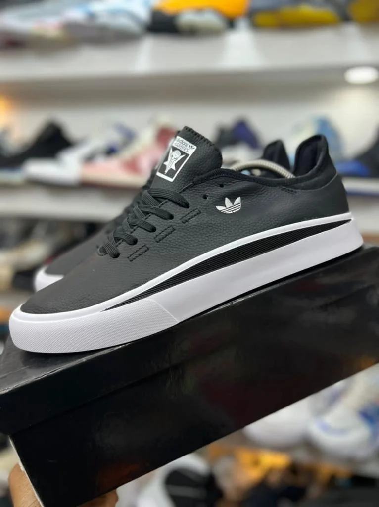 Adidas Hardie's sablo Trainers Unisex Shoes Black White