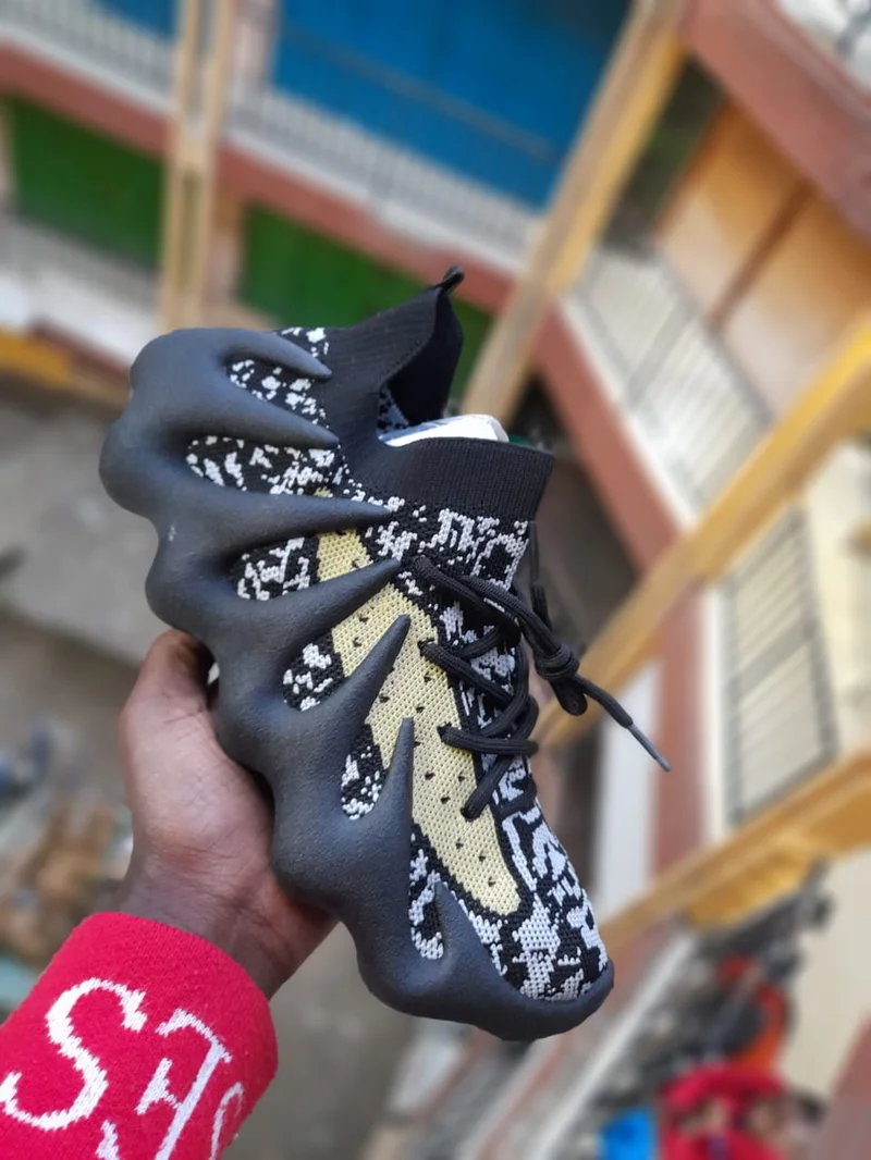Adidas Yeezy 450 Low Cut Sneakers Black white Patterned
