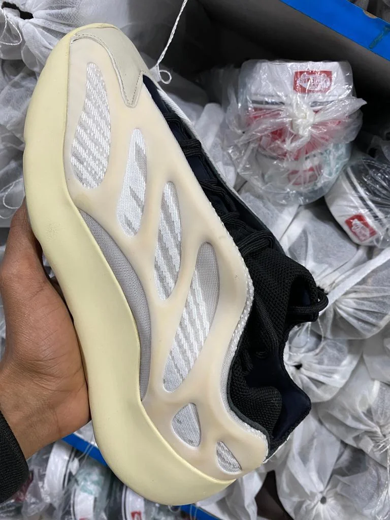 Adidas Yeezy 700 V3 Azael Sneakers