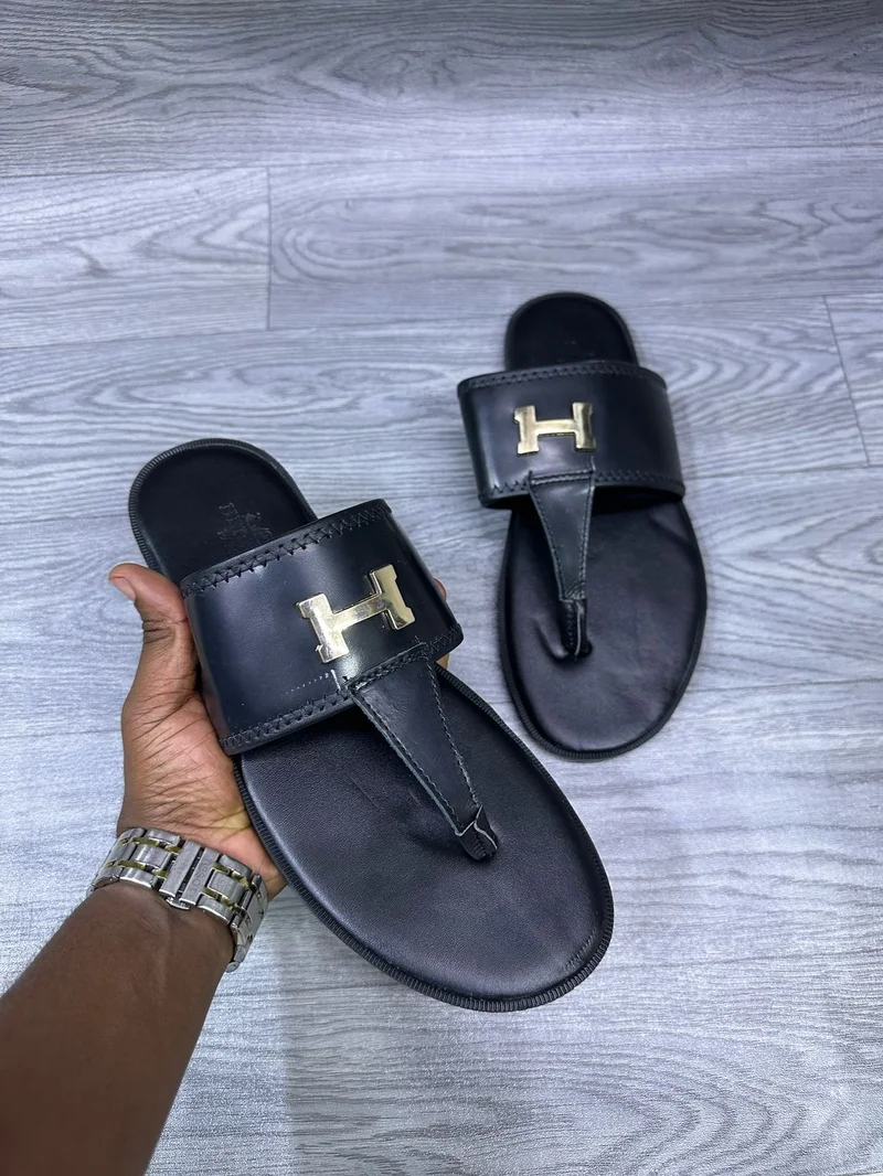 MEN’S HERMES  LEATHER SANDALS