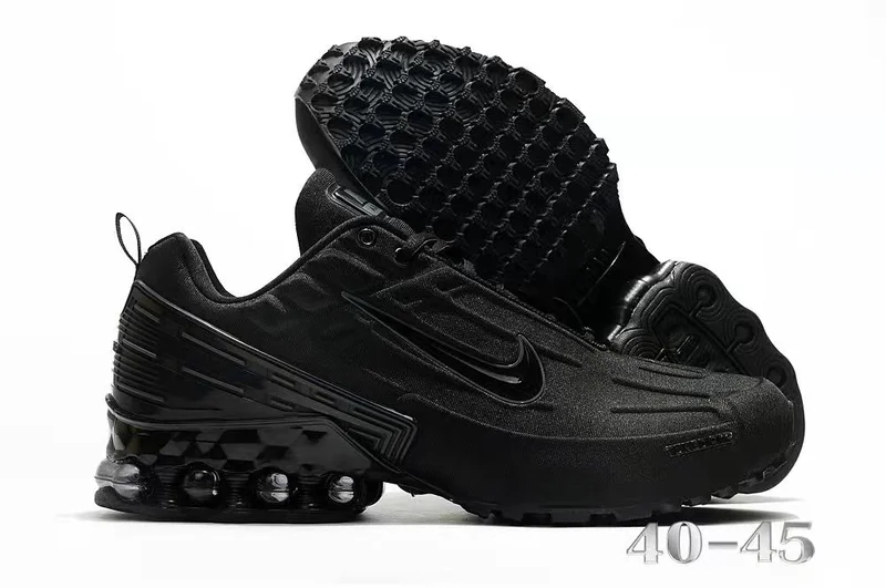 Nike Air Max Shox Tuned - Tripple Black