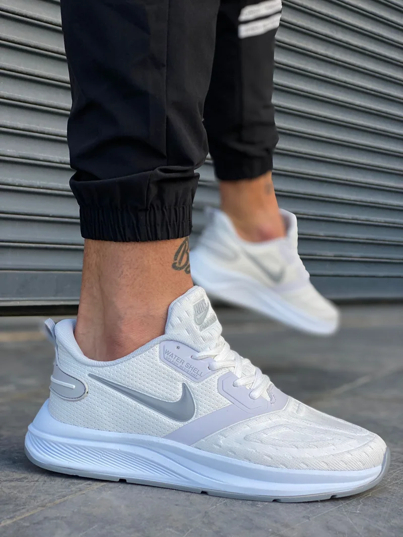 Nike Air Zoom  Water shell Splash Resistant in All White