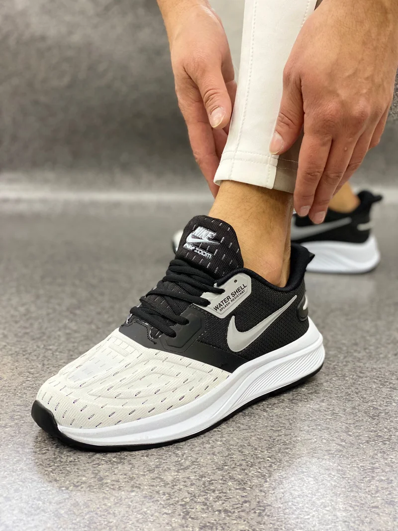 Nike Air Zoom  Water shell Splash Resistant in Black and White