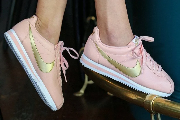 Nike Classic Cortez Leather Pink Sport Shoes for Women