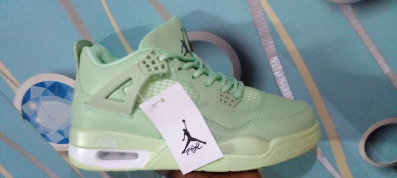 Off White X Air Jordan 4 'Green'